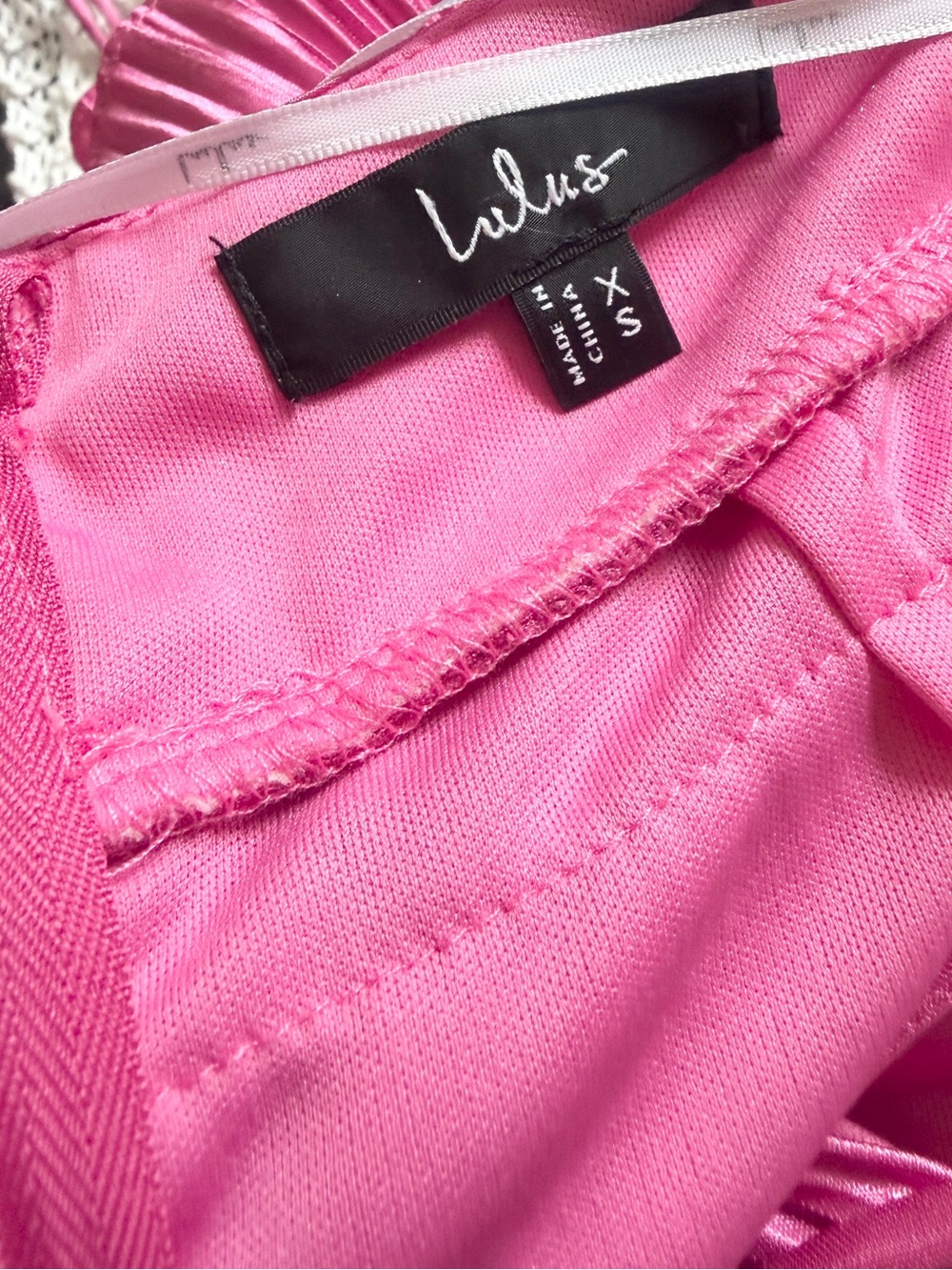 Lulu’s XS Beauty Icon pink satin pleated tiered laceup back maxi dress - Picture 6 of 7